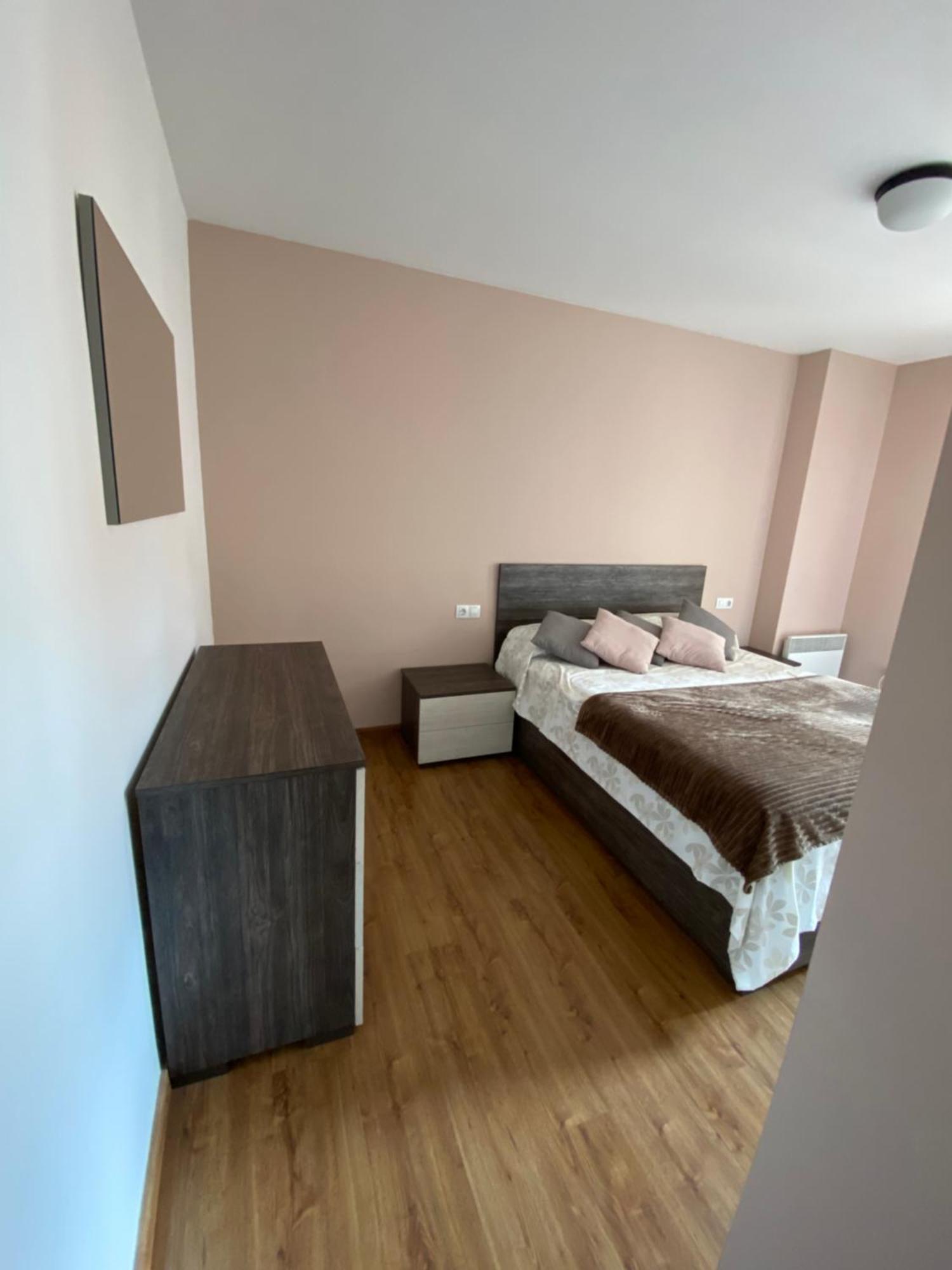 Apartamento Gold Cadi กัวร์ดิโอลา เด แบร์เกดา ภายนอก รูปภาพ